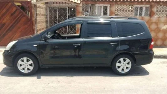 Vendo Carro Nissan Grand Livina