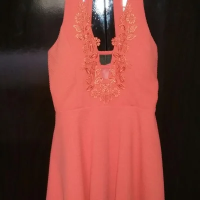 Vestido Curto Laranja