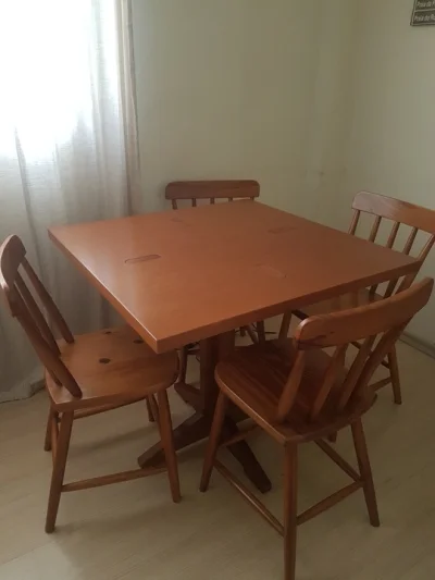 Mesa Tok&stok com 4 Cadeiras