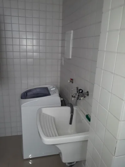 Apartamento em Copacabana(posto 6), uma Quadra da Praia