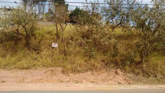 Terreno Excelente com 750m2 Proximo ao Km 40 da Castelo Branco