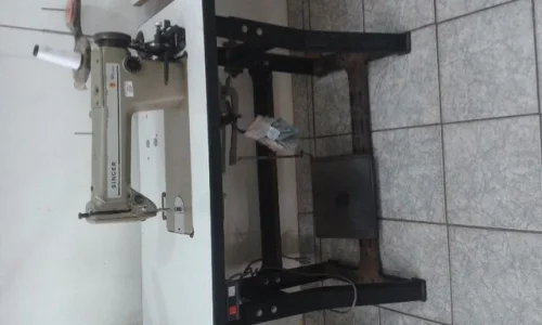 Máquina de Costura Reta Singer 191 127 V