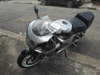 Suzuki GSX R 750 2000