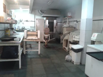 Fundo e Frente de Padaria