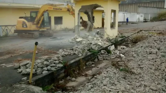 Serviço de Demolição Residencial e Comercial
