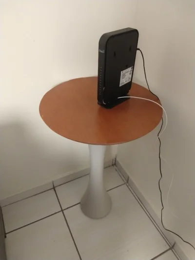 Vendo: Dois Painéis e uma Mesa de Roteador Por$650, Não Faço Entrega