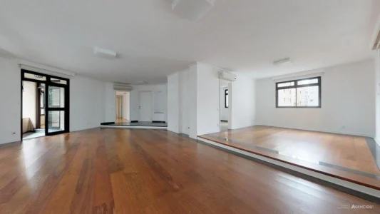 Apartamento Que Conta com Aproximadamente 292m2 de área Priv
