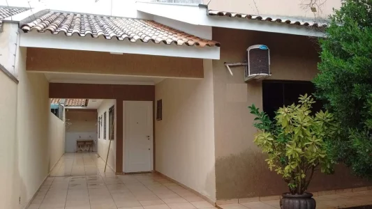 Residência Cidade Jardim Próxima à Uem