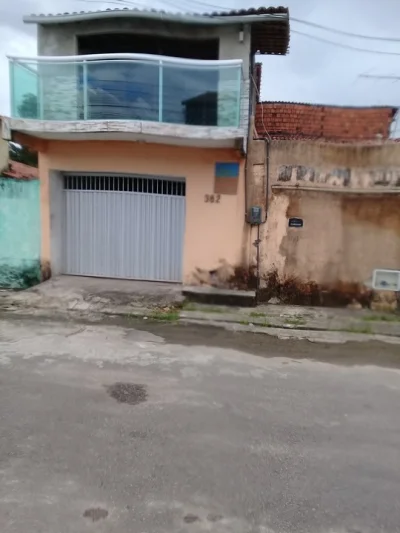 Vende SE um Imóvel na 301 2