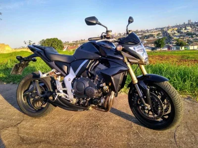 CB 1000r