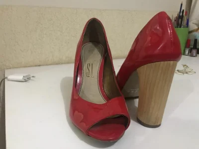Sapatos Novos 37