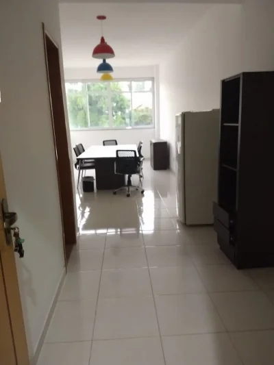 Vendo/alugo Sala de Frente