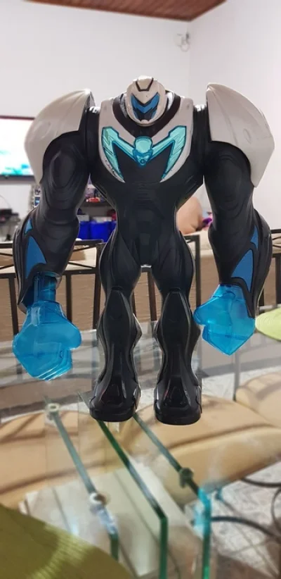 Max Steel Gigante 50 Cm Turbo Força Extrema