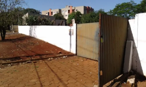 Lote na Av.piquiri com 8700m2