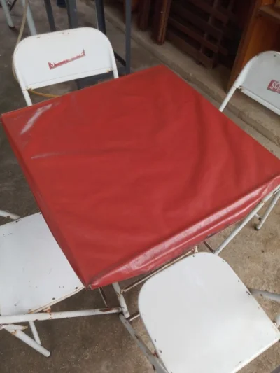 Mesa com Cadeiras Metal