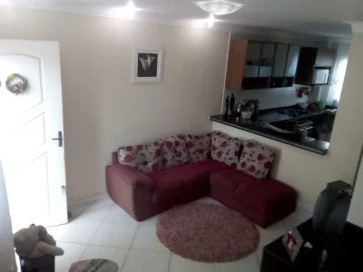 Sobrado com 2 Suítes no Jardim Real (lado Morro)