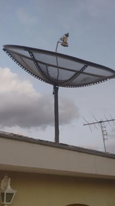 Kit Receptores Satélite, Contr. Remoto e Antena Parabólica