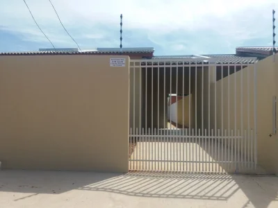 Linda Casa com 2 Quartos. Bairro Costa Verde