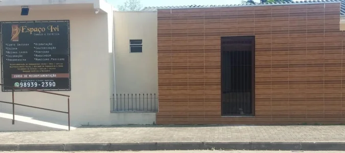 Vendo Casa e Salas Comerciais