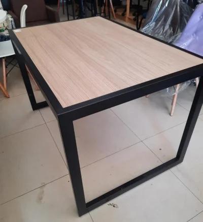 Mesa Jantar