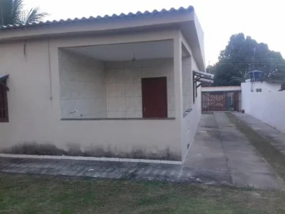 Vendo uma Casa com Três Domitório