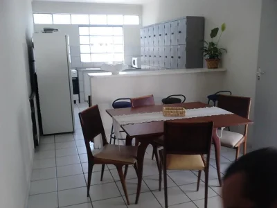 Republica com Quartos para Moças