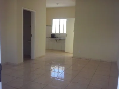 Casa à Venda Duas Vag de Garagem 3 Dormitórios na Fazendinha 280 Mil