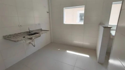 Casa com 57.69 m2 - Balneario Esmeralda - Praia Grande SP