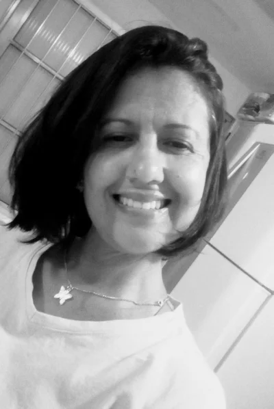 Procuro Emprego de Recepcionista ou Secretária
