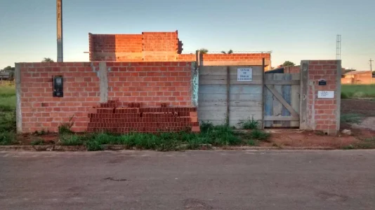 Casa em Fase de Construção