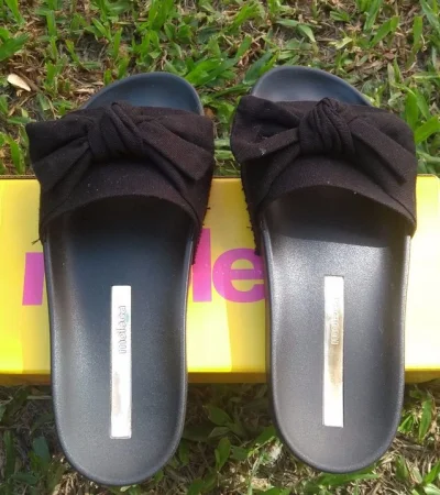 Chinelo Moleca