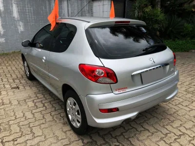 Peugeot 207 1.4 XR 8 Válvulas. Completo Km 45000