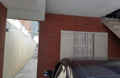 Vende-se Casa