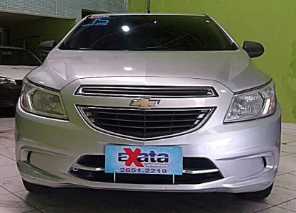 Onix 2015 Mylink Completo Muito Novo