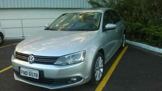 Volkswagen Jetta 2.0 Comfortline Tiptronic (flex) 2013