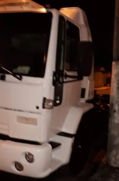 Caminhão Ford Cargo 4331