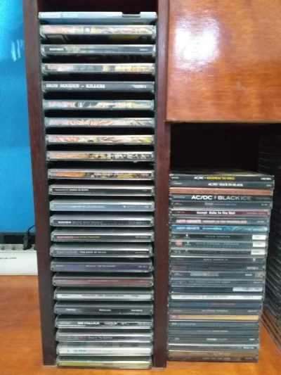 Vendo Cds de Rock e Heavy Metal