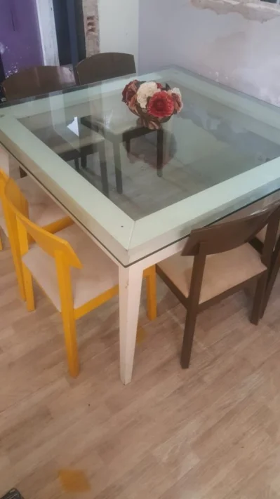 Mesa Madeira com Vidro 6 Lugares