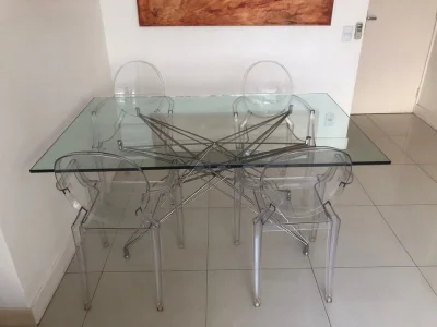 Mesa Moderna