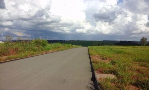 Chácara no Recanto Facina em Mandaguaçu
