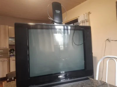 TV 32
