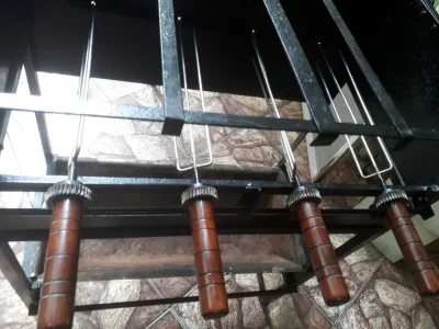 Churrasqueira com Espeto Giratório