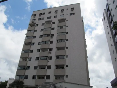 Apartamento 2 Dormitórios C/suíte no Embaré, Prédio com Piscina