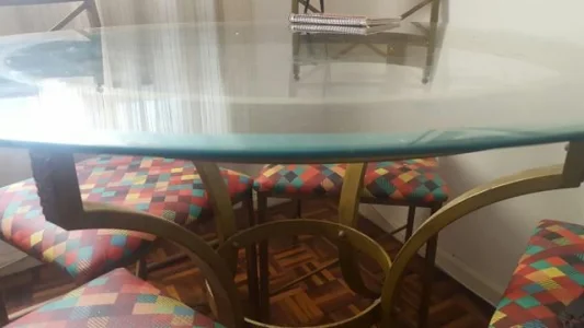 Mesa com 4 Cadeiras e Vidro (aceito Oferta)