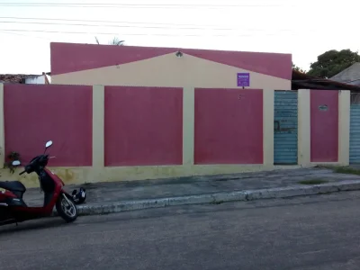 Vendo 01 Casa ao Lado do Fórum em Delmiro Gouveia - AL
