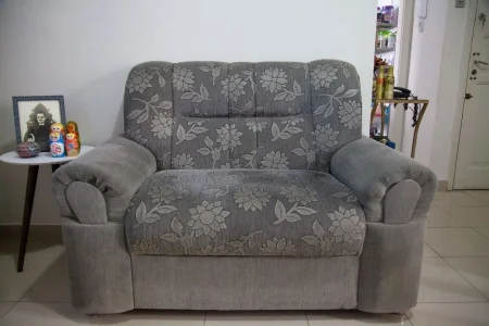 Sofá de Dois Lugares