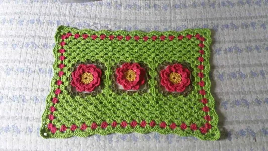 Tapete de Croché Verde/rosa
