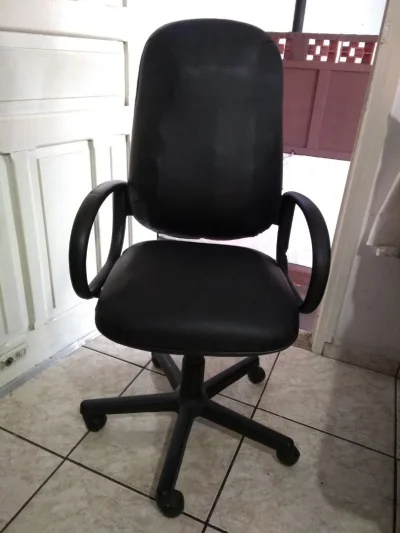 Cadeira Presidente Diretor + Giratória + Reclinável + Altura