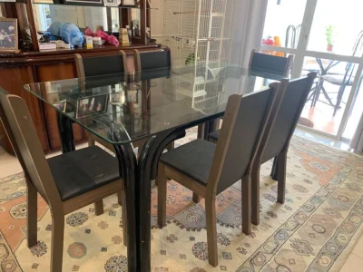 Mesa com 6 Cadeiras