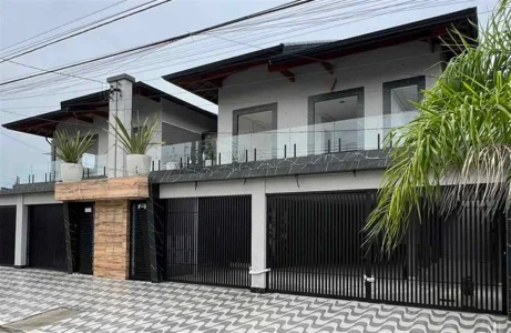 Casa com 48.97 m2 - Maracanã - Praia Grande SP